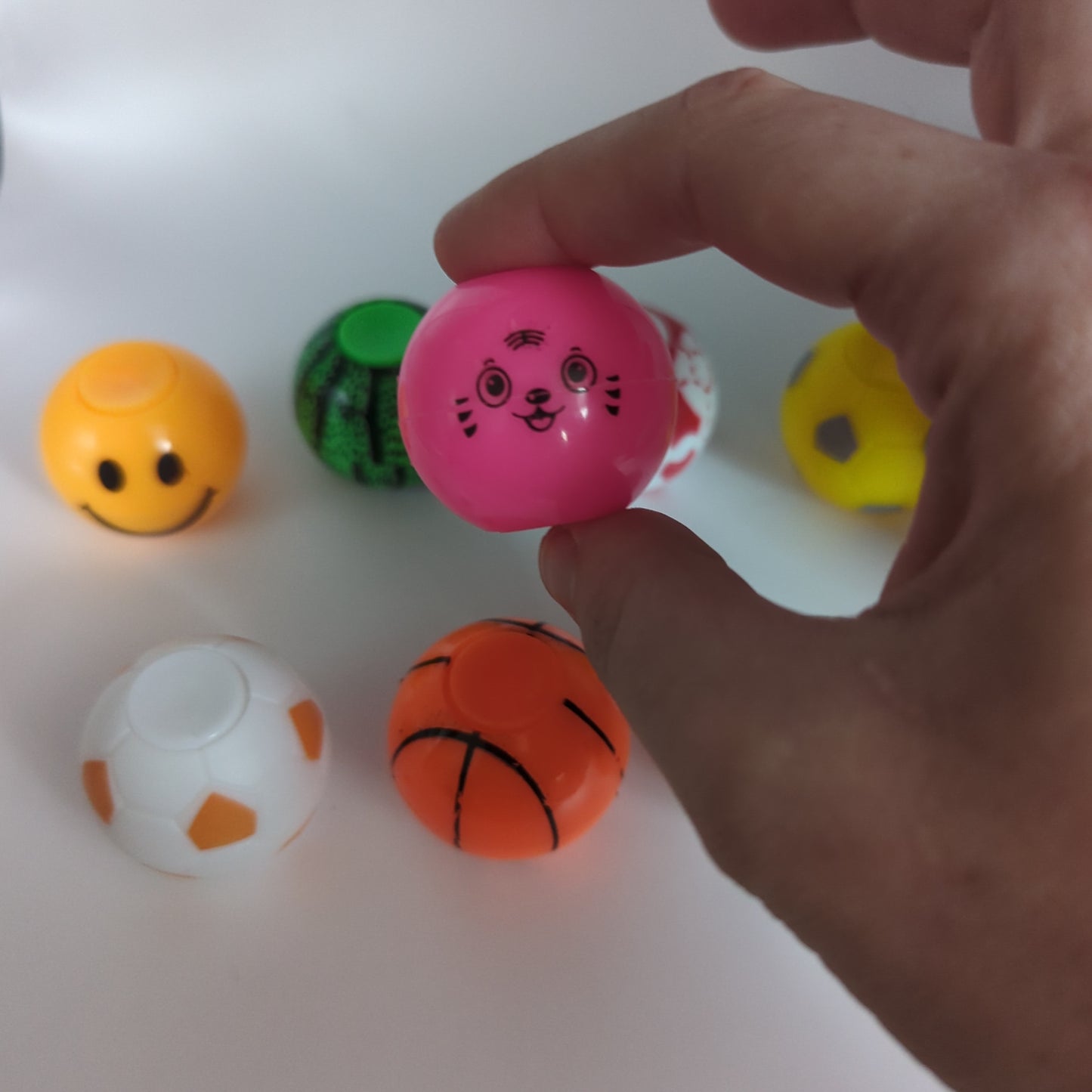 Mini spinning ball - Fidgeting Fingers
