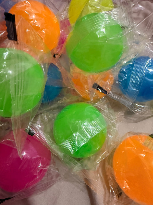 Glow in the dark sticky balls - Fidgeting Fingers