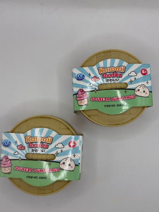 Squeezy mini dumpling fidget