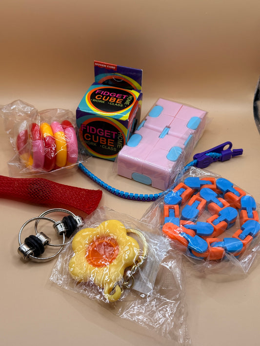 Silent Focus Fidget Bundle – Quiet Sensory Toys for School, Work & Study - Fidgeting Fingers