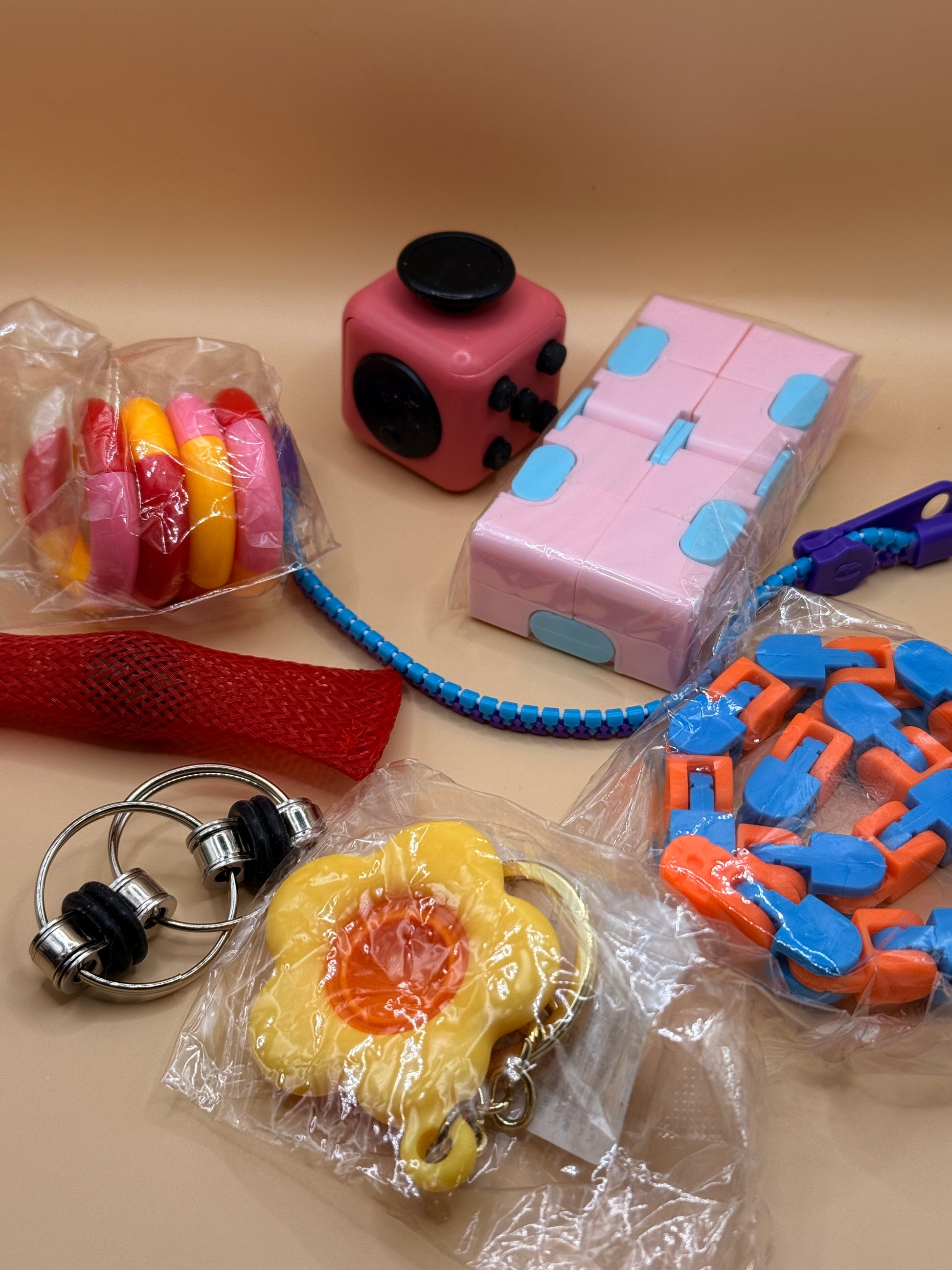 Silent Focus Fidget Bundle – Quiet Sensory Toys for School, Work & Study - Fidgeting Fingers