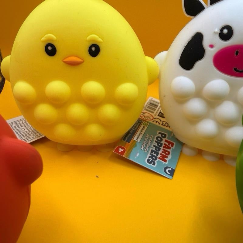 Pop it animals with suction feet