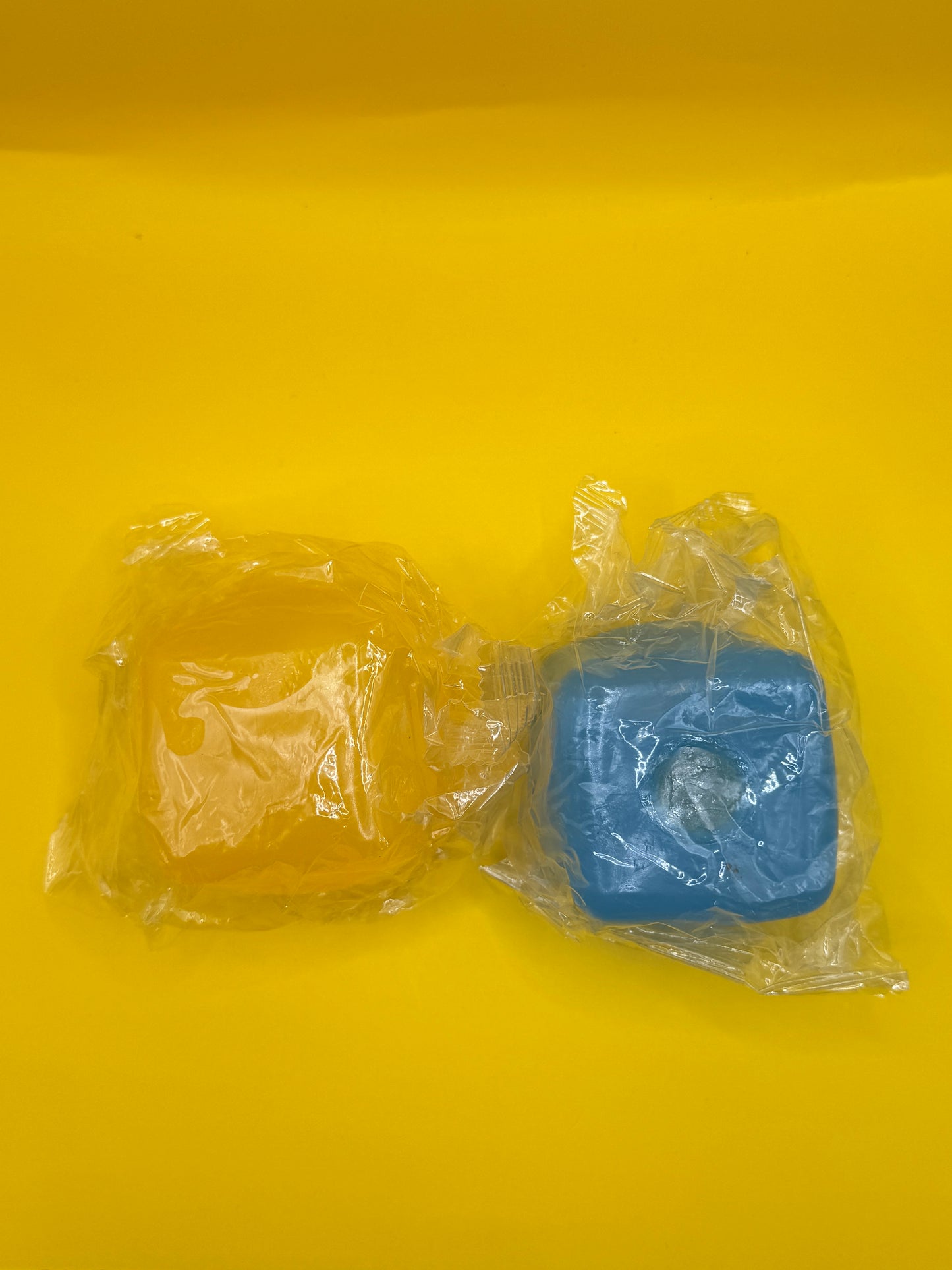 Jelly Ice Cube Squeeze Squishy – Glow in the Dark - Fidgeting Fingers