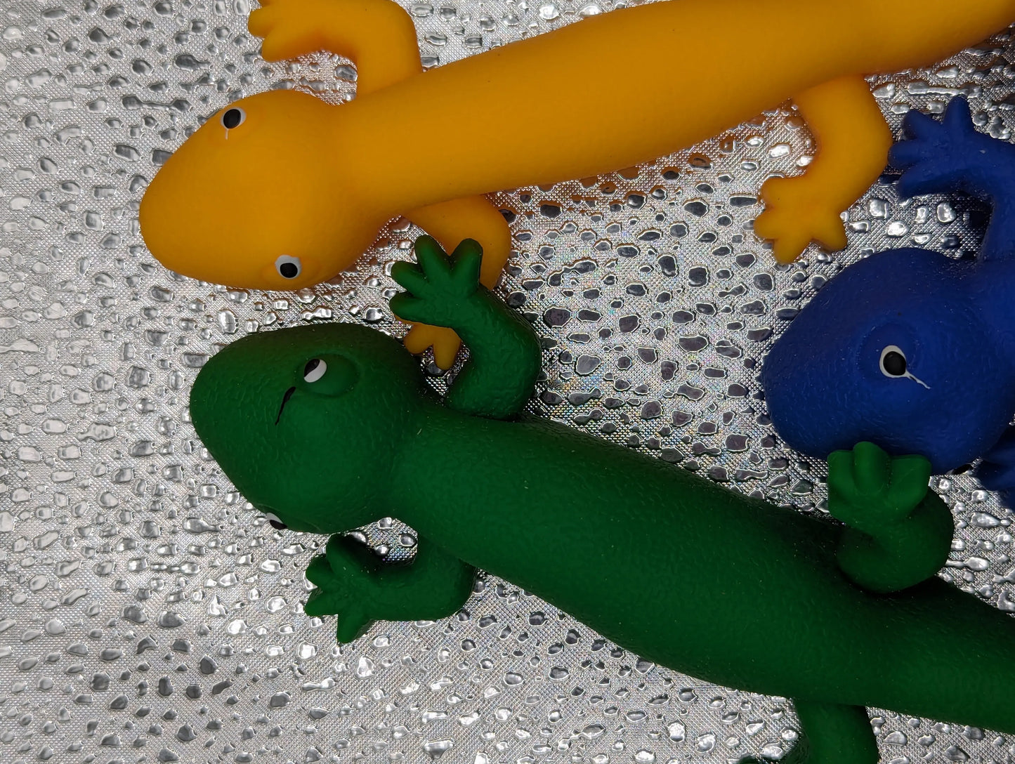 Slingshot animals - Fidgeting Fingers