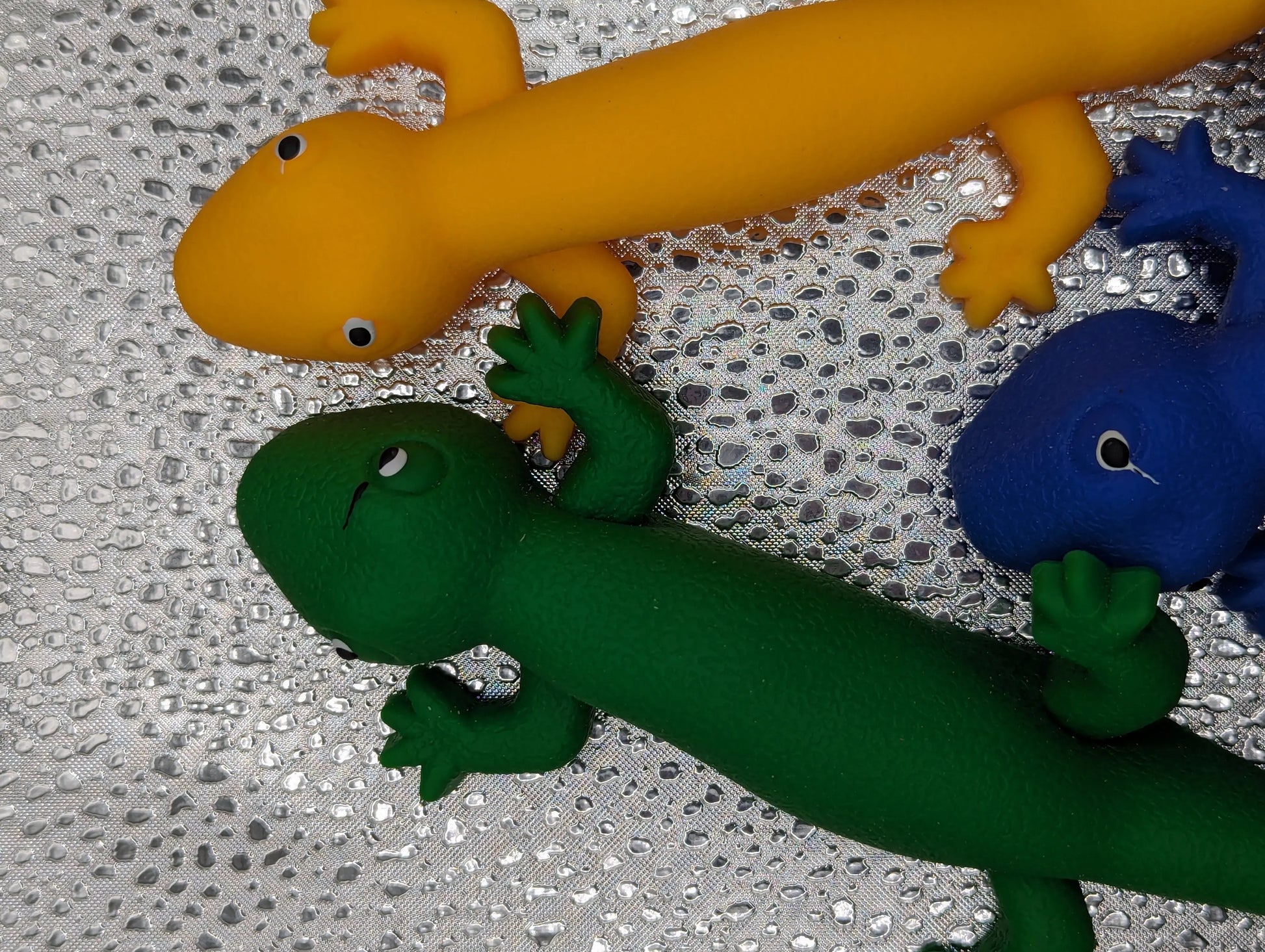 Slingshot animals - Fidgeting Fingers